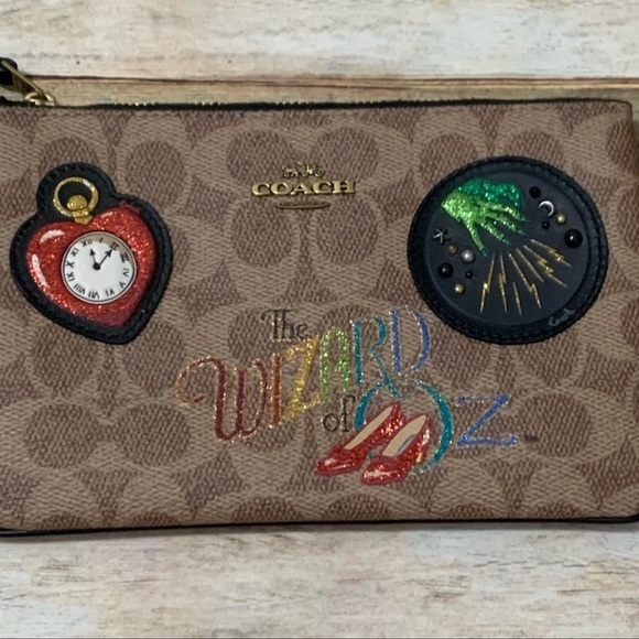 Coach Wizard Of Oz Boxed Small Wristlet - Picture 5 of 9